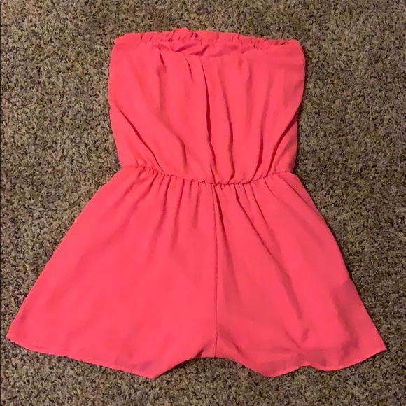 Coveted Clothing pink tube top romper. Size M. - Picture 7 of 10